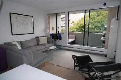 One Bedroom Next to Seawall