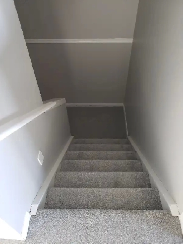 Whitehorn - 3 Bed   1.5 Bath - Upper Level Image# 1