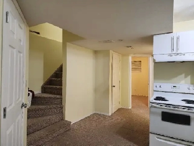 2 Bed, 1 Full Bath Basement-Separate Entrance , Kitchen ,Laundry Image# 1