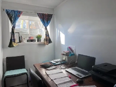 1 of 2 rooms in the basement suite for rent Image# 1