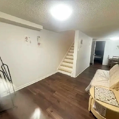 Scarborough Semi-detached house Bsmt 2Bed 2Bath W/Parking Image# 1