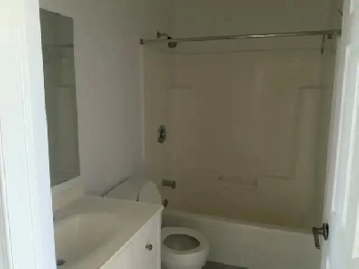 Appartement disponible  - centre ville de Hull Image# 1