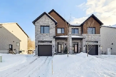 WOW! RENOVATED 3beds 2baths with Garage. Only 15MIN to downtown! Image# 1