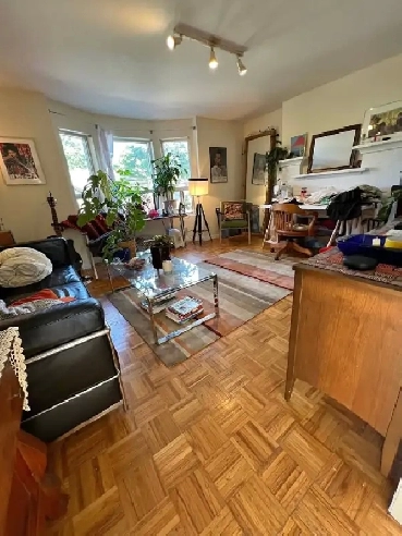 3 BDRM UPPER, 2nd & 3rd Floor, HARDWOOD, SKYLIGHT, DECK, Image# 1