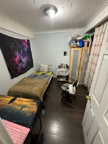 House on rent north york Image# 1