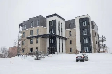 MAISON A VENDRE - SHERBROOKE (LES NATIONS) Image# 4