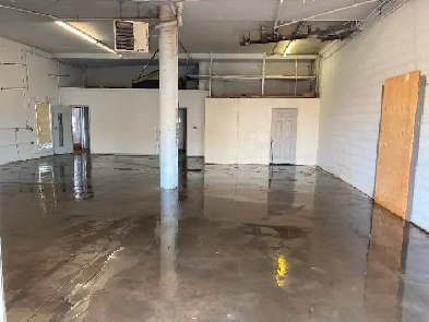 Garage Space for Rent – South Edmonton Image# 1