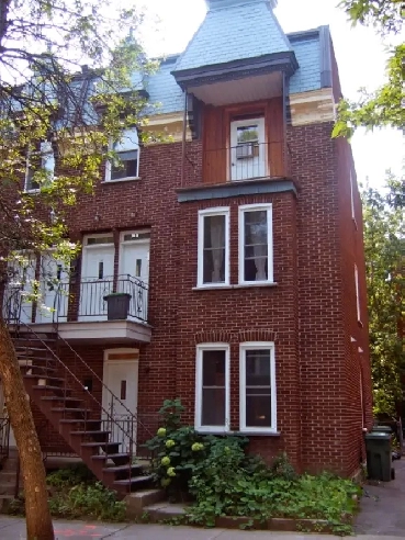 Près Métro Préfontaine 5 1/2 2e,3 cac juillet 4 électros $1995 Image# 1