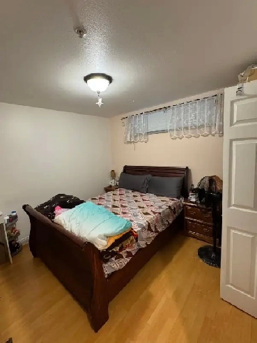 2 Bedroom basement Image# 1