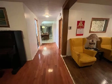 Une Chambre Propre Disponible Maintenant à Louer Image# 1