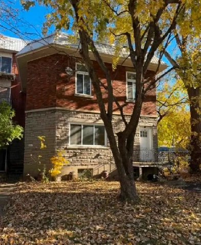 Greenfield Park (South Shore of Montreal) Duplex for rent Image# 1