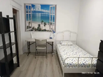 Room for rent, 1 min to metro Monk, All included, FOR GIRL ONLY. Image# 1