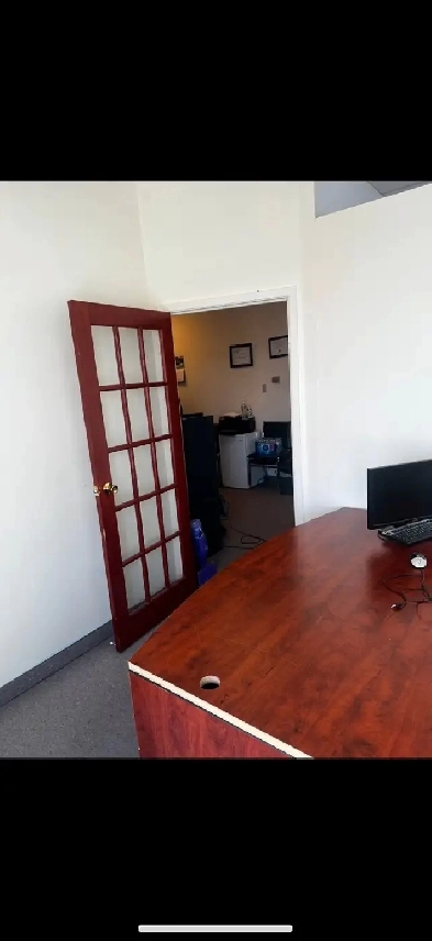 OFFICE SPACE AVAILABLE FOR RENT Image# 1