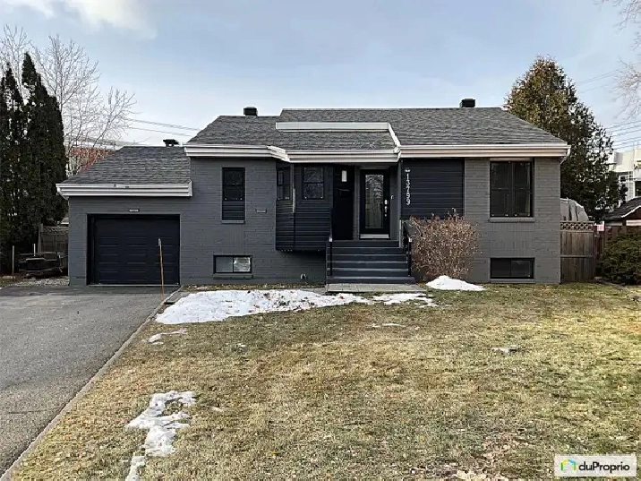 Superbe bungalow moderne à vendre situé à Montréal in City of Montréal,QC - Houses for Sale