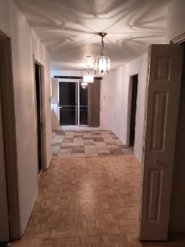 un grand et rénové 5 1/2 à  louer à Laval des rapides Image# 1