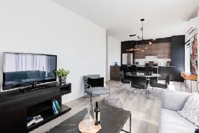 Modern Condo with Stunning Views at 1441 Chem. Gascon #106 Image# 1