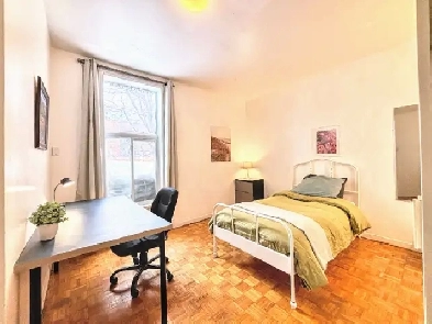 CHAMBRE Meublée! Bien Propre, Sécurisé. TOUT Inclus! Abordable! Image# 1