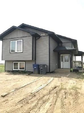 2 bdrm 1/2 duplex Maidstone. Image# 5