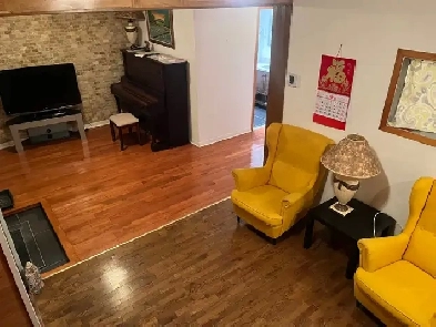 Superbe  Chambre Tout Meublée à  Louer Immédiatement Image# 1