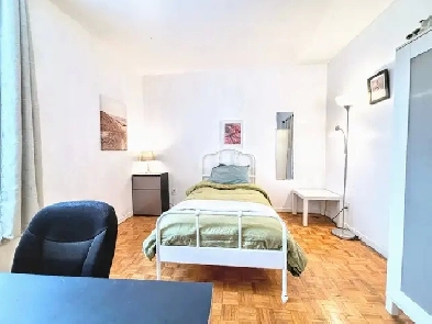 BEST Offer. FREE Utilities. Clean, Secure! Comfy Room For Rent. Image# 1
