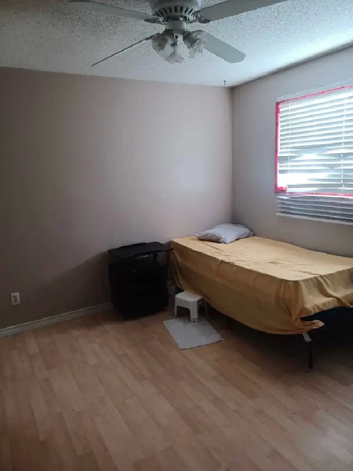 adult native 420 friendly room in Edmonton,AB - Room Rentals & Roommates
