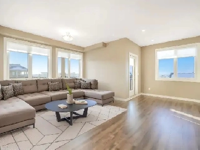 2 Bed 2 Bath Windermere Condo! Top Floor Corner Unit. WOW! Image# 1