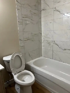 FULLY RENOVATED ONE BEDROOM UNIT-MAIN FLOOR- CLOSE TO UOFA