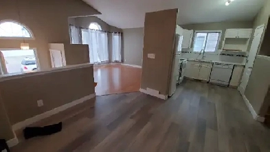 MAIN FLOOR ( INCLUDING UTILITIES )