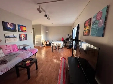 2 bedroom apartment available April 1st. Image# 1