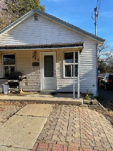 maison 4 1/2 à louer Image# 1