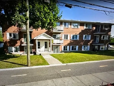 5-1/2 Saint-Eustache,  July 15-August 1st COMPLETELY RENOVATED Image# 1