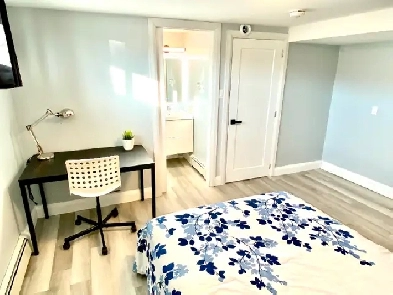For March - Master Bedroom with Private Bath Ensuite Near LRT Image# 1