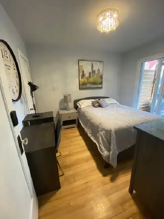 Fully furnished room in Westboro May 1 Female roommates in Ottawa,ON - Room Rentals & Roommates