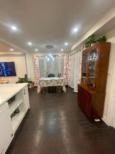 Good location and cozy house Image# 1