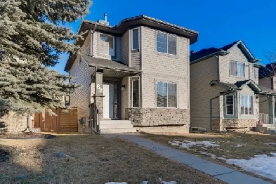 Lovely Home in Lake Community Crystal Shores in Okotoks Image# 1