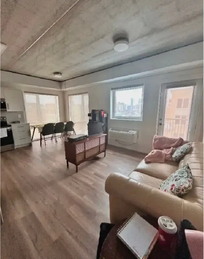 2.5 MONTHS FREE NO DD in Edmonton,AB - Apartments & Condos for Rent