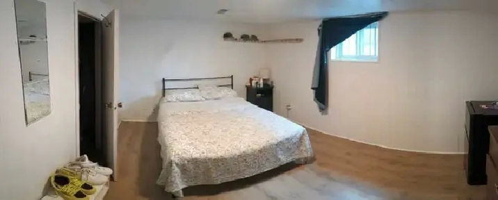 Quiet Room by the Lake - Available Immediately in City of Toronto,ON - Room Rentals & Roommates