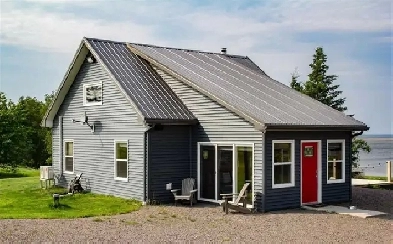 Absolutely stunning property with amazing views & beach! Image# 1