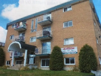 3 1/2 secteur mont Bellevue (seul, couple, étudiant) Image# 1