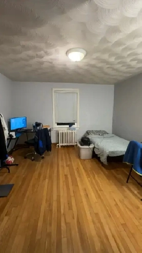 1 Private Room available for sublet. (Price slightly negotiable) Image# 1