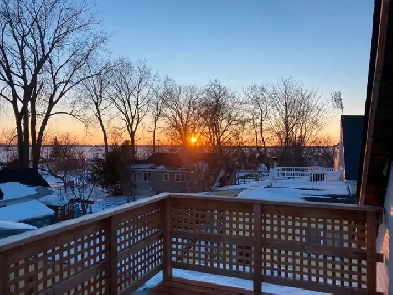 Joli appartement avec vue sur la rivière. Image# 1