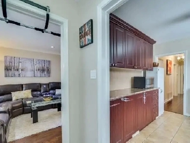 1013 Warden Avenue (full house) for rent from March, 2025 Image# 1