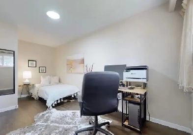 main floor suite room in house. finch/don mill.w/private kitchen Image# 1