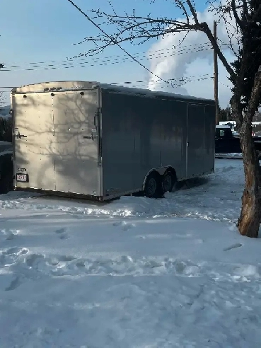 Trailer rental 20’ enclosed trailer for rent