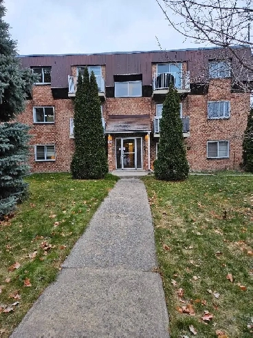 Repentigny près de Valmont  Grand 5 1/2 Image# 1