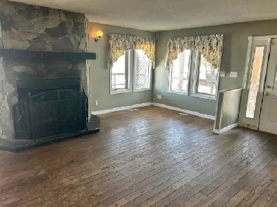 2 Story House for rent in south central Edmonton Image# 1