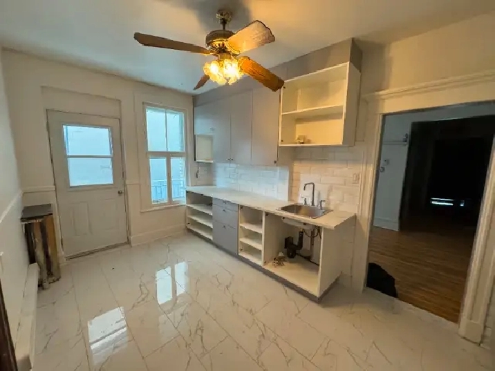 Appartement 5.5 à Louer /Rent – Parc-Extension in City of Montréal,QC - Apartments & Condos for Rent
