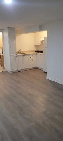 Logement grandeur 2 1/2 Image# 1