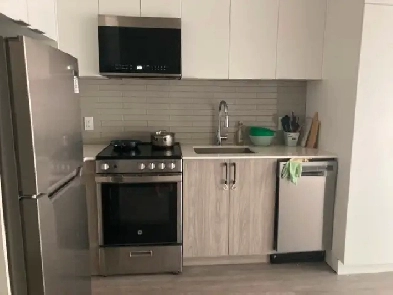 Master Bedroom at 250 Besserer, Downtown Ottawa Image# 1