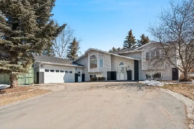 Luxury Living with Lake Views and Suite Potential Image# 1